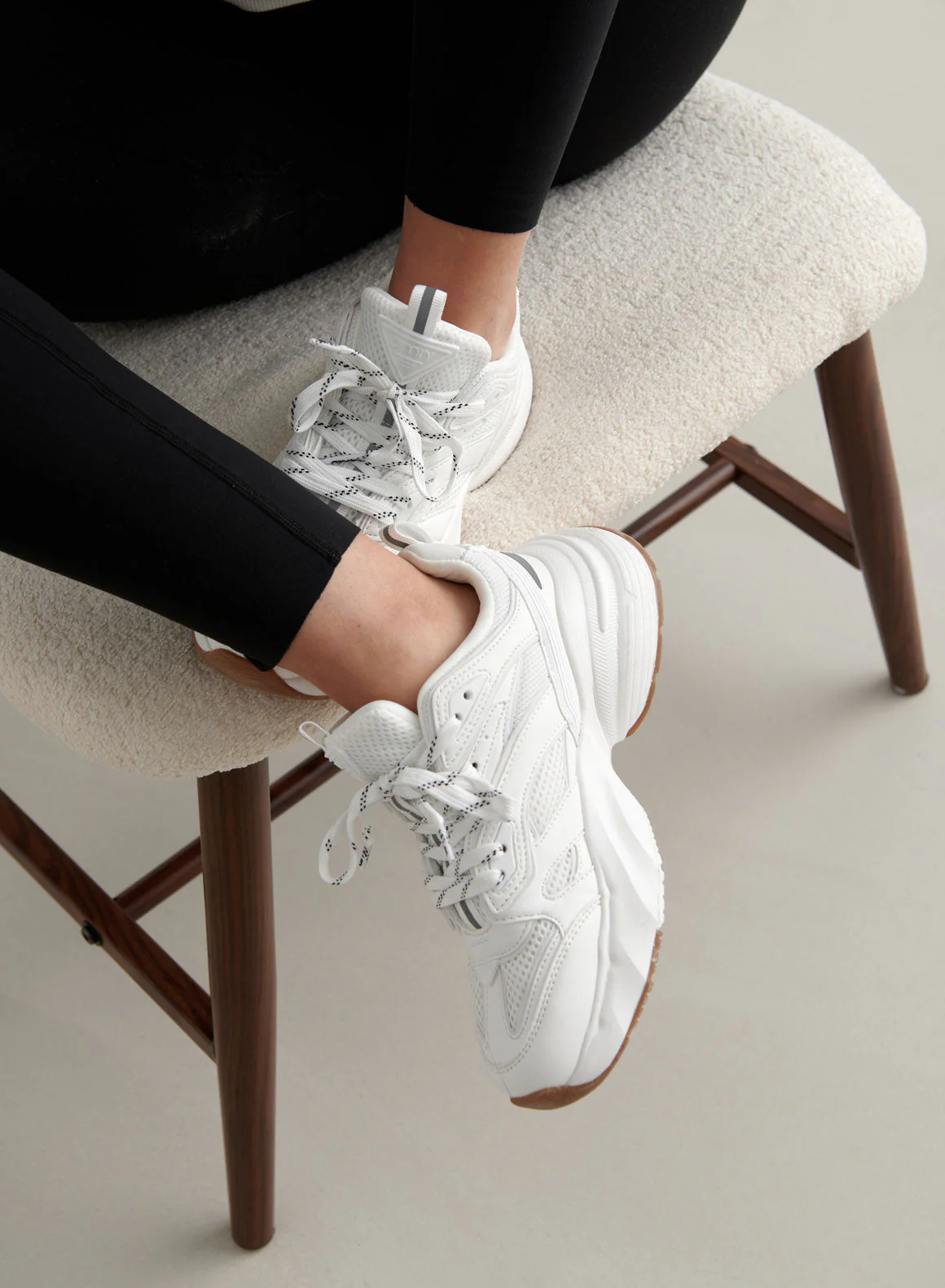 All White Athena 100 - Image 6
