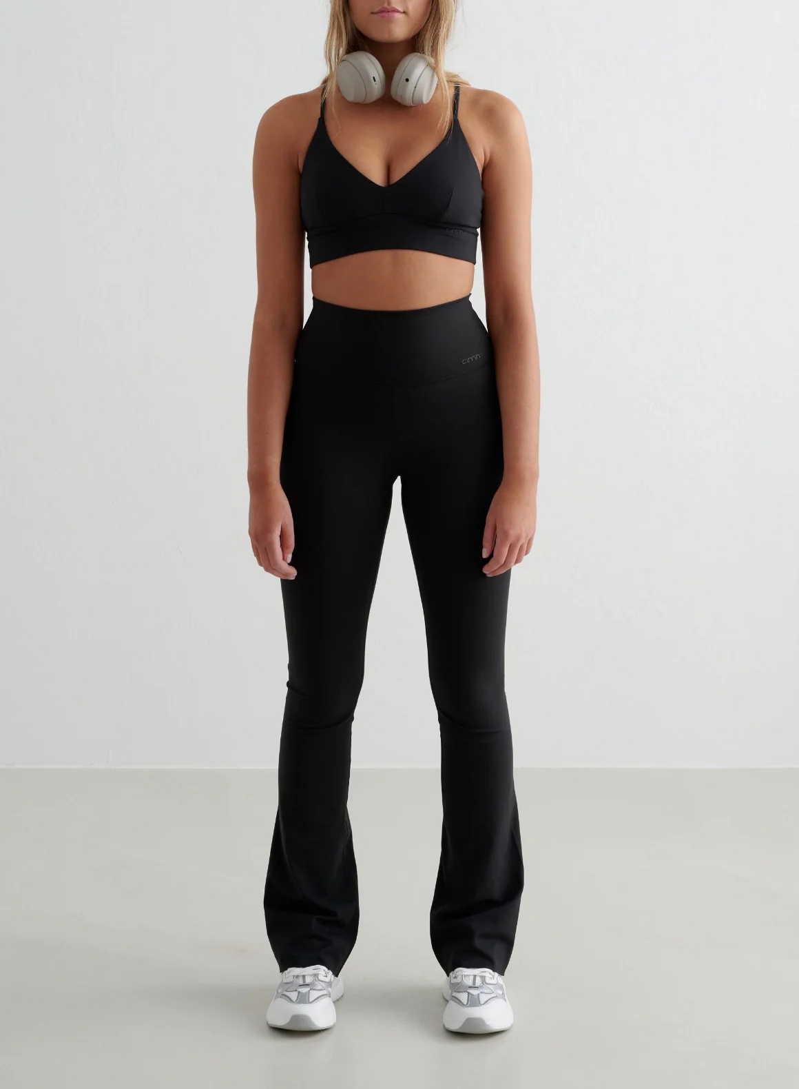 Black Sense Flare Tights - Image 6