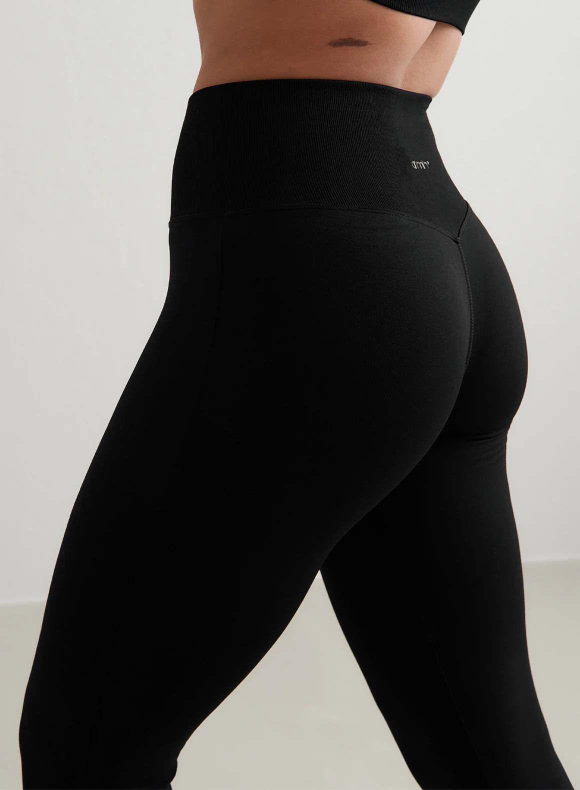 Black Shape Seamless Flare Tights - Image 142