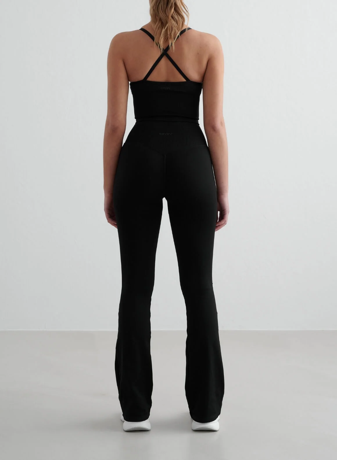 Black Shape Seamless Flare Tights - Image 20