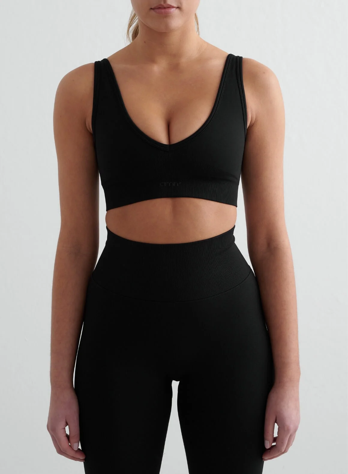 Black Shape Seamless Tights & Deep Cut Bra Set - Image 6