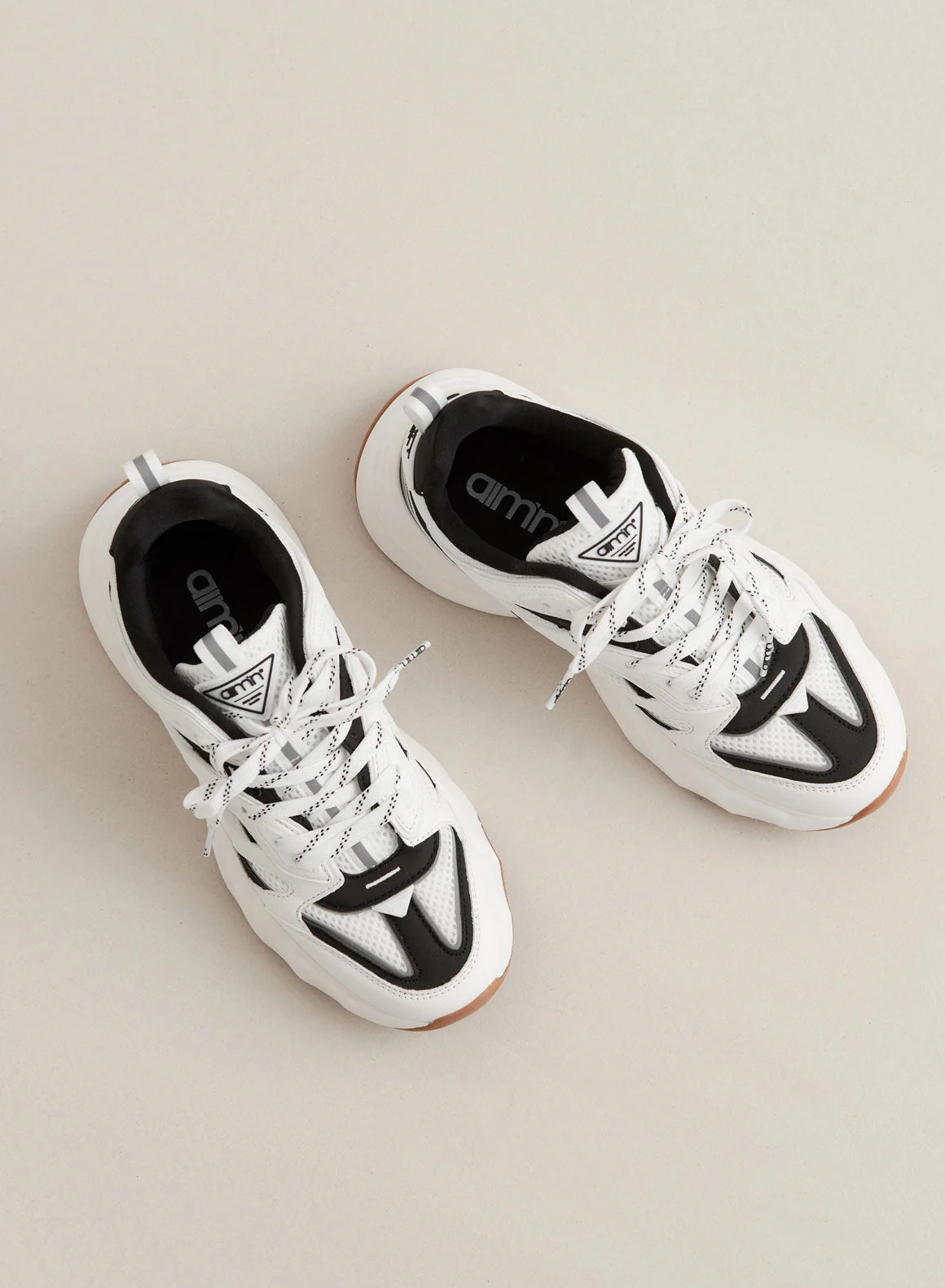 Black/White Athena 100 - Image 7